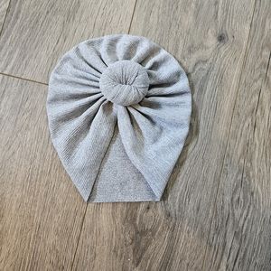 NWOT- Bunny Knots swim headwrap